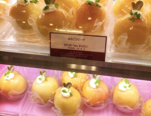 丸ごと桃を使ったケーキやスイーツのおすすめは 人気のお店を紹介 カフェ日和